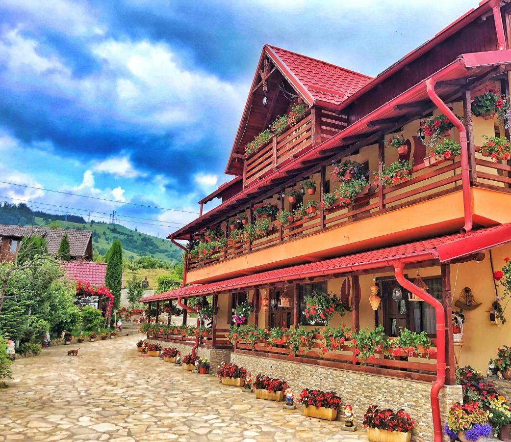 Отель Casa Boico Гура-Гуморулуй Экстерьер фото